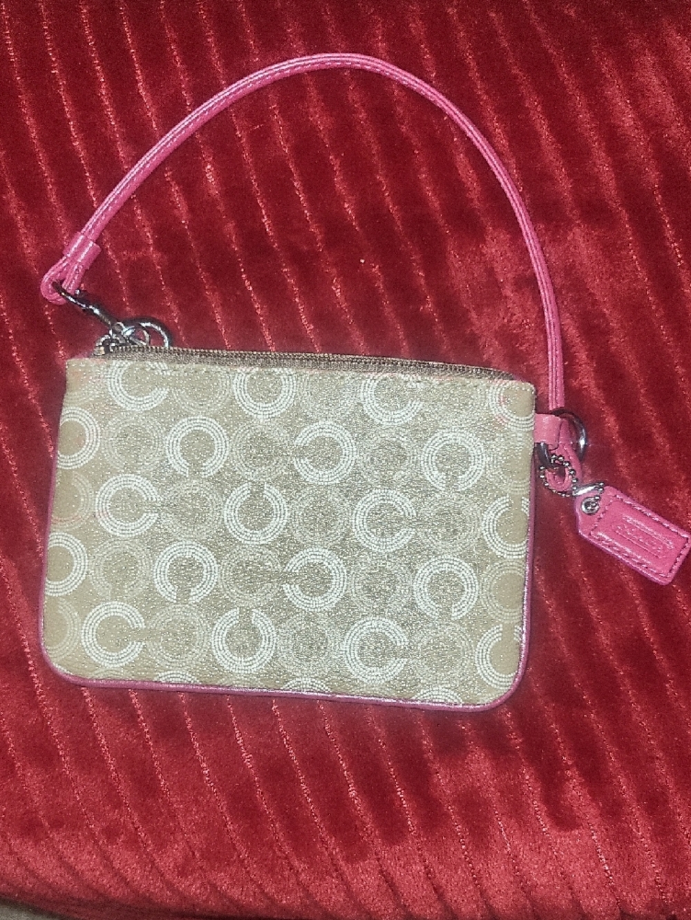 Coach Wristlet in Khaki with Pink Trim. - Picture 4 of 6